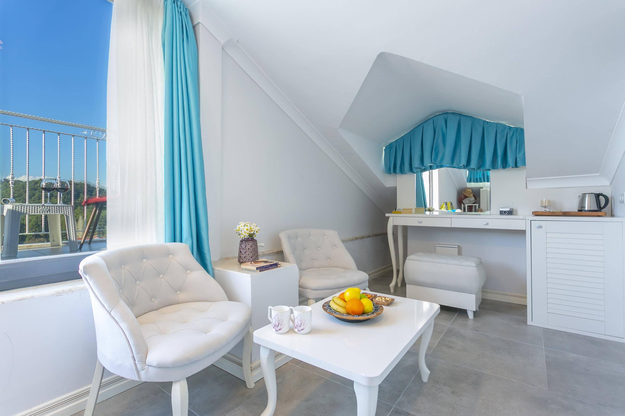 Monastery Suites Hotel-Fethiye Ölüdeniz Extérieur photo