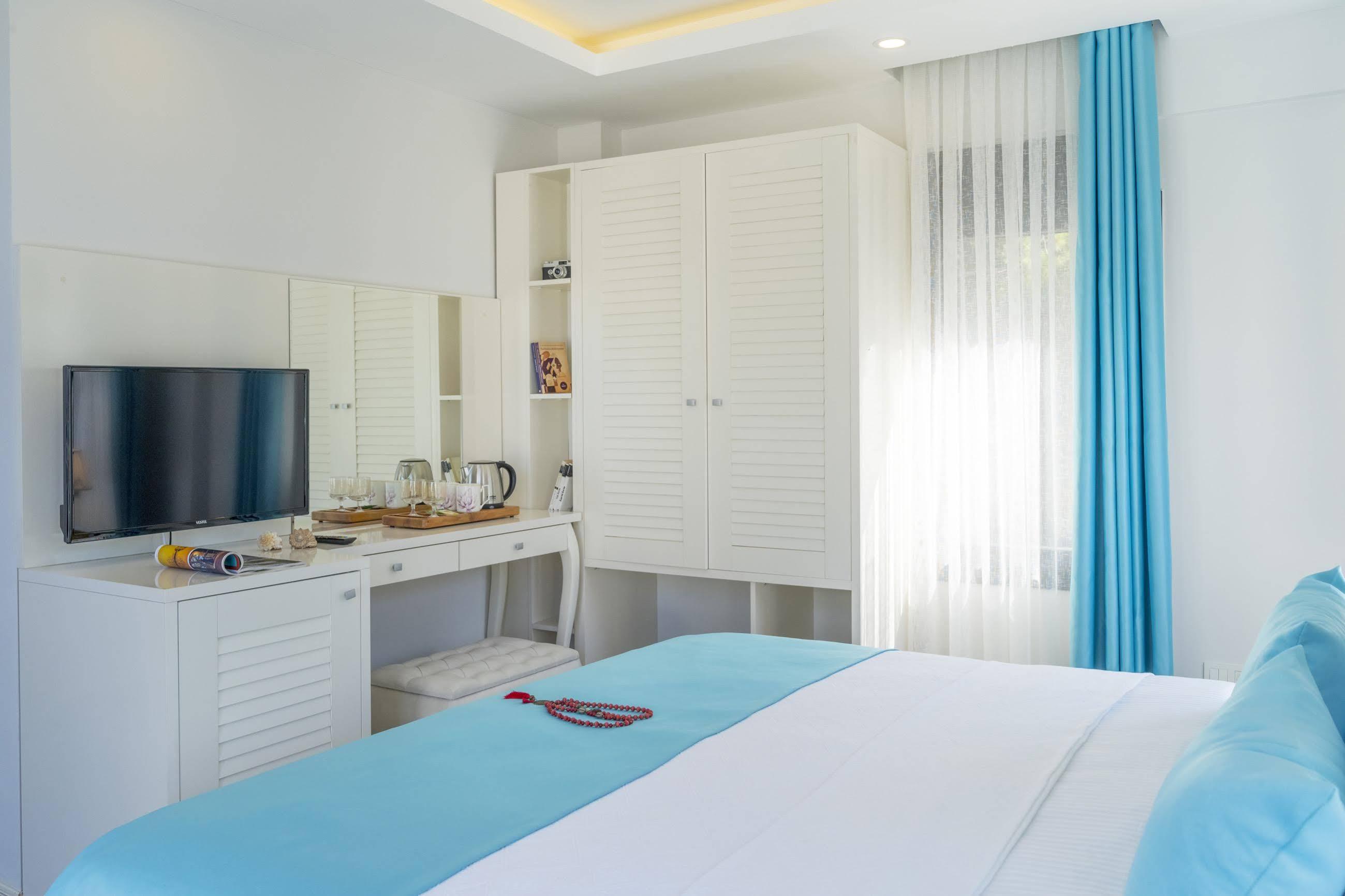 Monastery Suites Hotel-Fethiye Ölüdeniz Extérieur photo