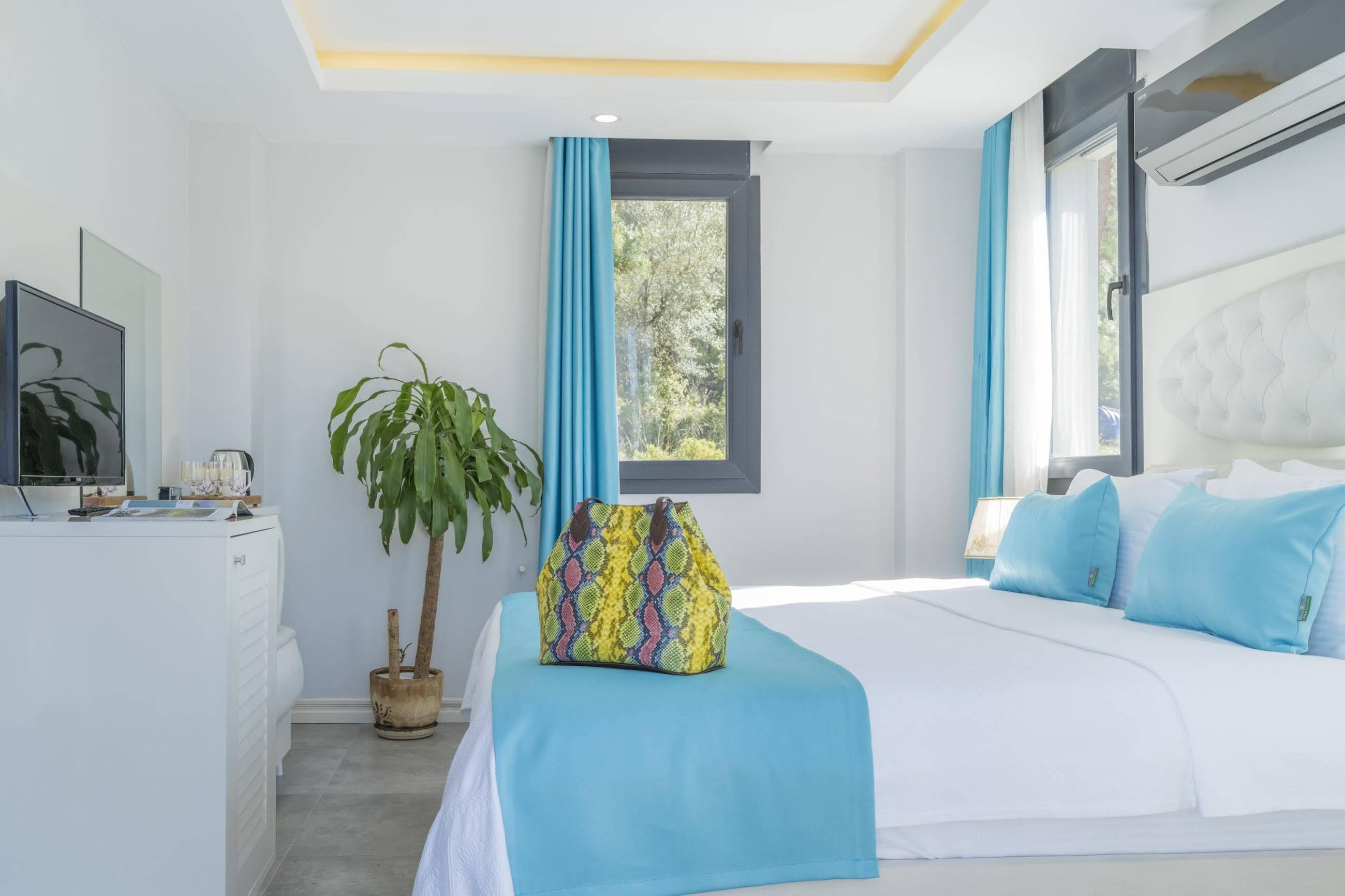 Monastery Suites Hotel-Fethiye Ölüdeniz Extérieur photo